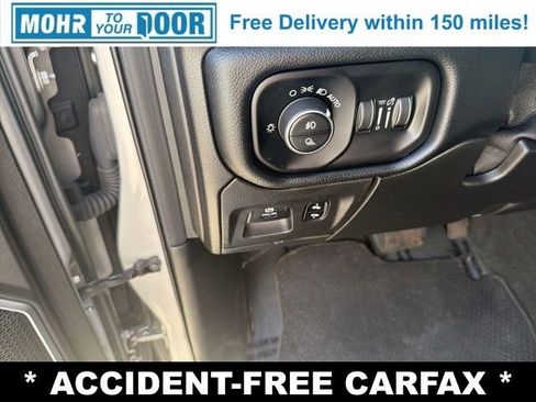 Used 2020 RAM 1500 Laramie AWD/4WD image 17