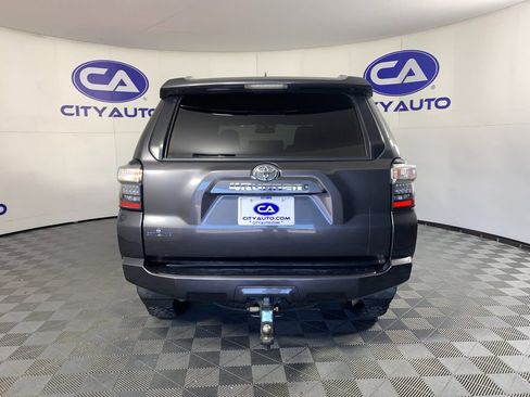 Used 2017 Toyota 4Runner SR5 image 4