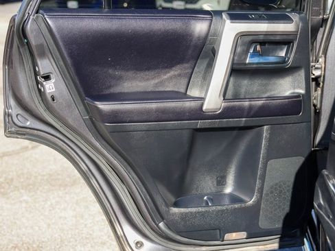 Used 2017 Toyota 4Runner SR5 image 13