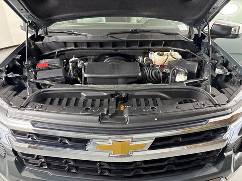 Used 2025 Chevrolet Silverado 1500 LT RWD image 42