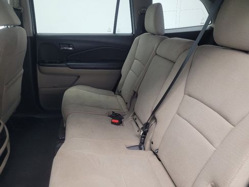 Used 2016 Honda Pilot LX image 18