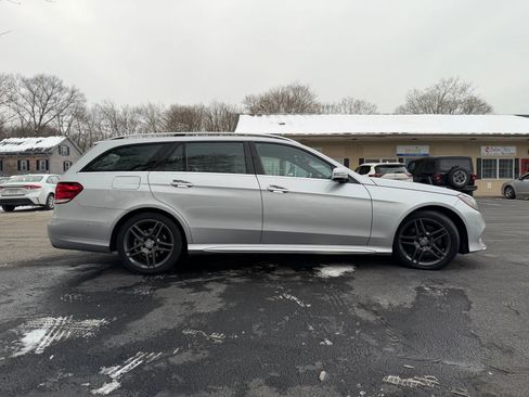 Used 2014 Mercedes-Benz E 350 4MATIC Wagon image 4