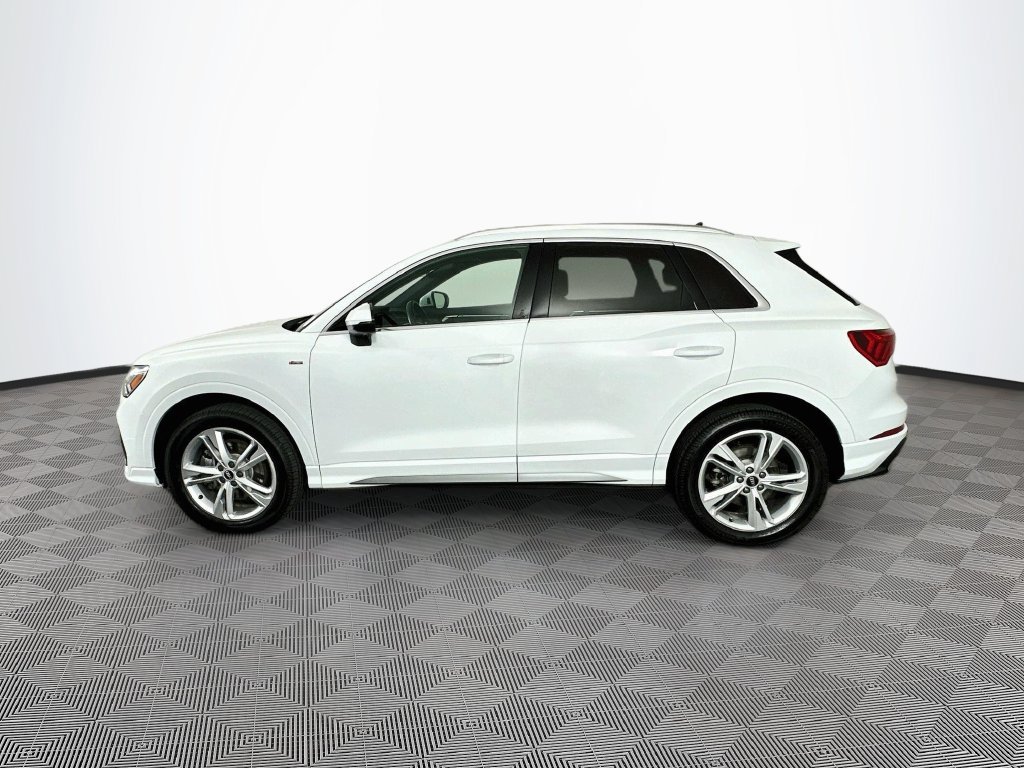 Used 2021 Audi Q3 2.0T Premium Plus AWD/4WD image 5