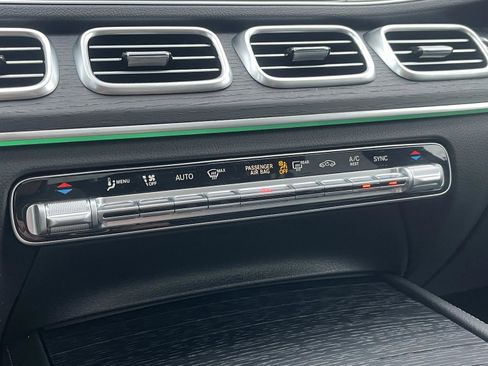 Used 2025 Mercedes-Benz GLE 450 GLE 450 image 19