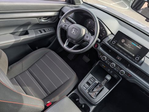 Used 2023 Honda CR-V Sport image 9