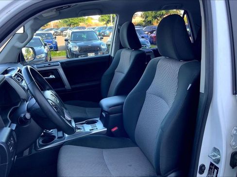 Used 2019 Toyota 4Runner SR5 image 24