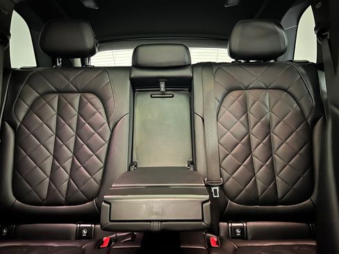 Used 2024 BMW X5 M60i w/ Executive Package image 32