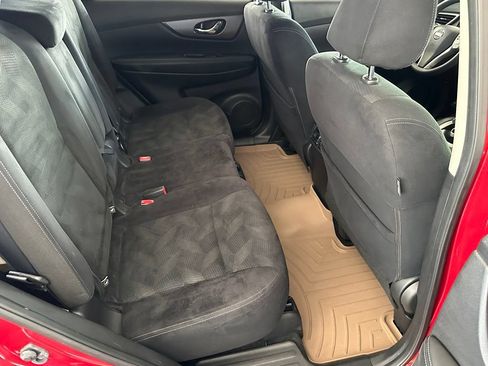 Used 2016 Nissan Rogue SV w/ SV Premium Package FWD image 35