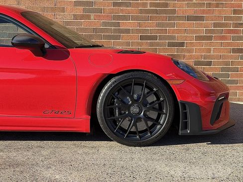 Certified 2025 Porsche 718 Cayman GT4 RS image 11