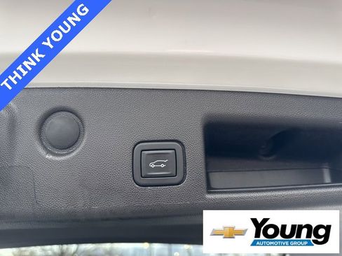 Certified 2024 Chevrolet Equinox LT image 11