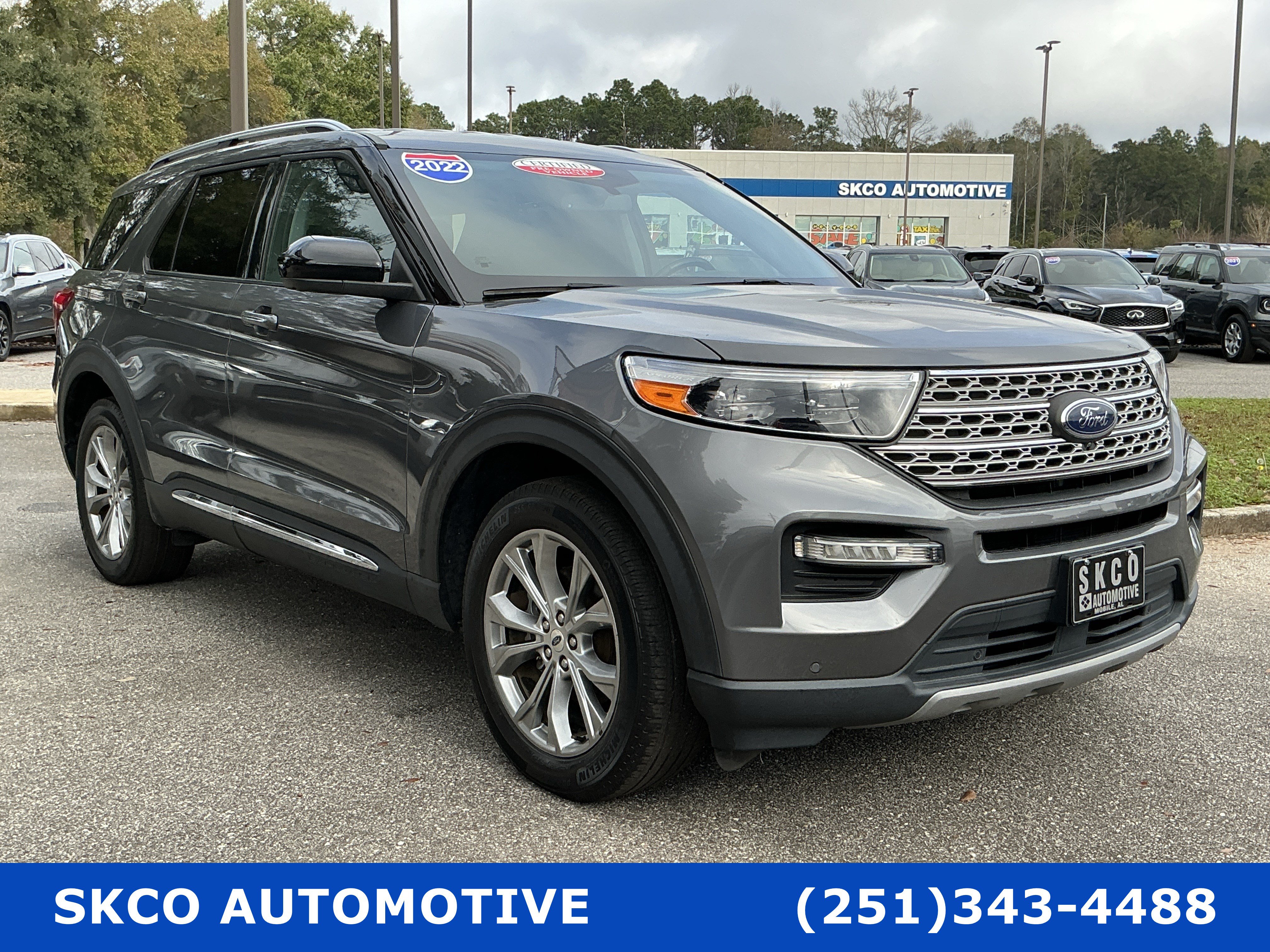 Used 2022 Ford Explorer Limited AWD/4WD image 7