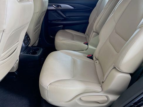 Used 2022 MAZDA CX-9 Touring Plus image 5