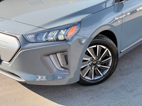 Used 2020 Hyundai Ioniq Limited image 4