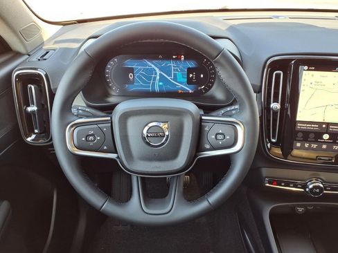 New 2026 Volvo XC40 B5 Plus w/ Climate Package AWD/4WD image 13