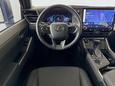 Certified 2025 Lexus GX 550 w/ Accessory Package (2T) AWD/4WD image 24