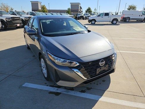 Used 2024 Nissan Sentra S image 8