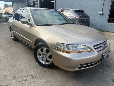 Used 2001 Honda Accord LX image 1