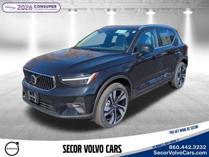 New 2025 Volvo XC40 B5 Plus w/ Protection Package Premier