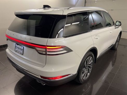 New 2026 Lincoln Aviator AWD image 6
