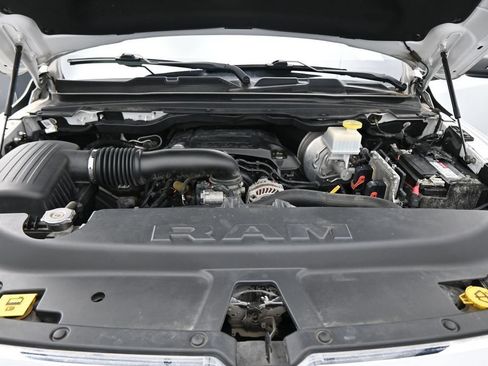 Used 2019 RAM 1500 Big Horn AWD/4WD image 29