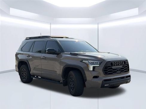 Used 2025 Toyota Sequoia TRD Pro AWD/4WD image 7