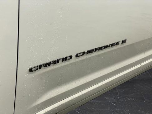 New 2026 Jeep Grand Cherokee Limited image 39