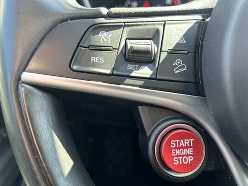 Used 2018 Alfa Romeo Stelvio Ti image 16