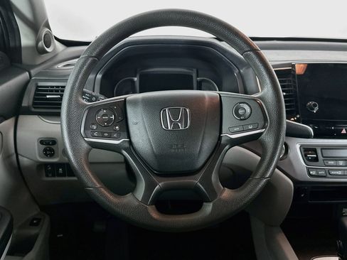 Used 2020 Honda Pilot EX image 17