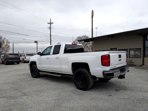 Used 2015 Chevrolet Silverado 2500 LT image 9