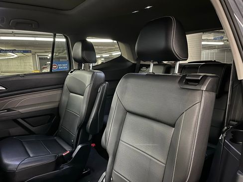 Used 2023 Volkswagen Atlas SE image 21