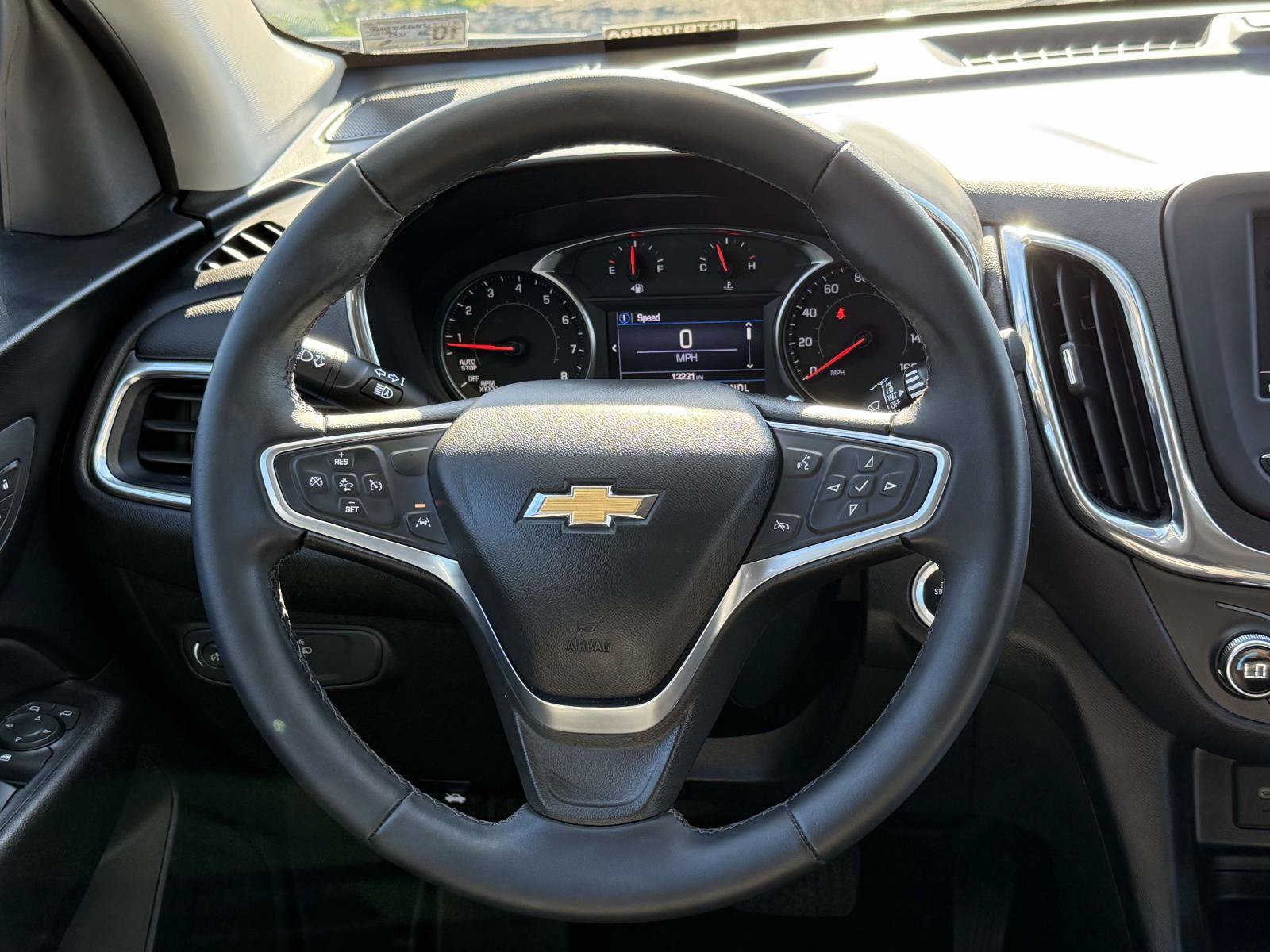 Used 2023 Chevrolet Equinox LT AWD/4WD image 9