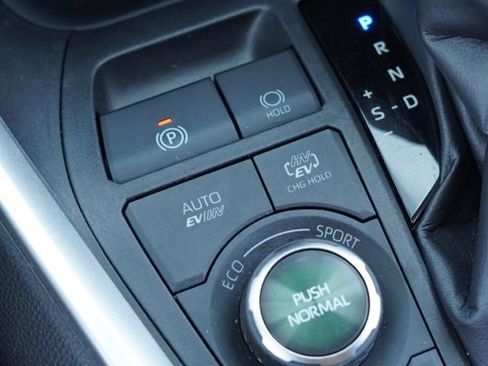 Used 2023 Toyota RAV4 XSE w/ Weather Package AWD/4WD image 39