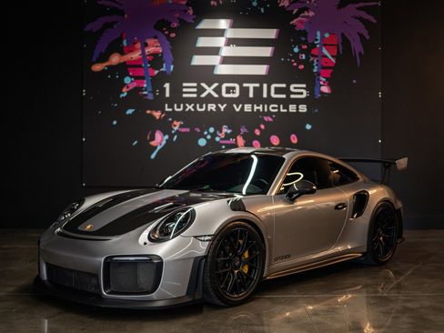 Used 2018 Porsche 911 GT2 RS image 1