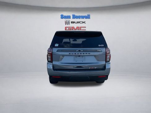 Used 2022 Chevrolet Suburban RST w/ Luxury Package AWD/4WD image 7