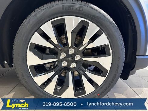 New 2026 Ford Explorer Platinum w/ LUX Leather Package image 29