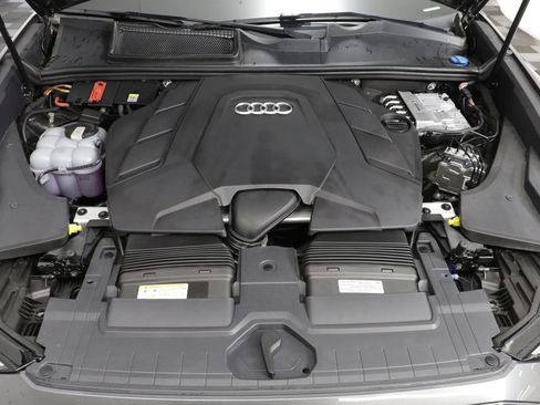 Used 2023 Audi Q8 Premium Plus w/ Premium Plus Package AWD/4WD image 24