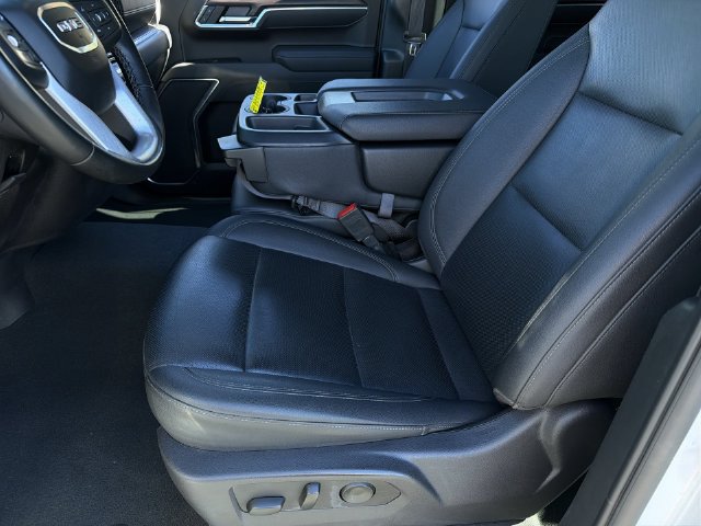 Used 2025 GMC Sierra 1500 SLT AWD/4WD image 22