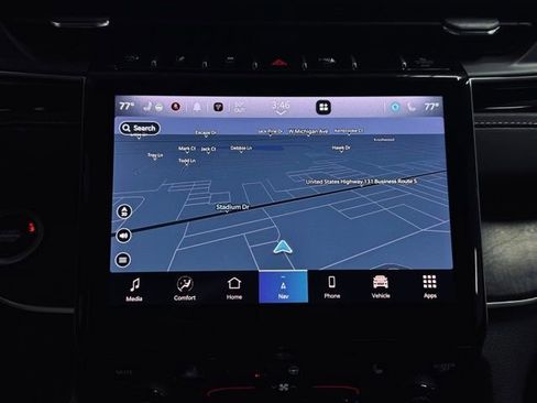 Used 2023 Jeep Grand Cherokee Limited w/ Black Appearance Package image 33