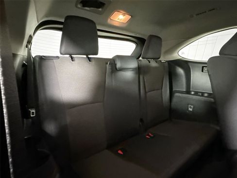 Certified 2024 Toyota Highlander LE AWD/4WD image 37
