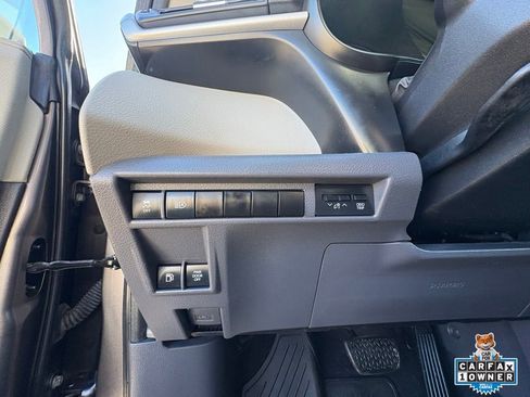 Used 2021 Toyota Sienna XLE image 16
