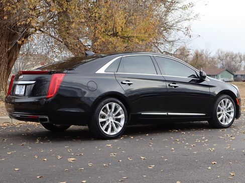 Used 2016 Cadillac XTS Luxury image 5