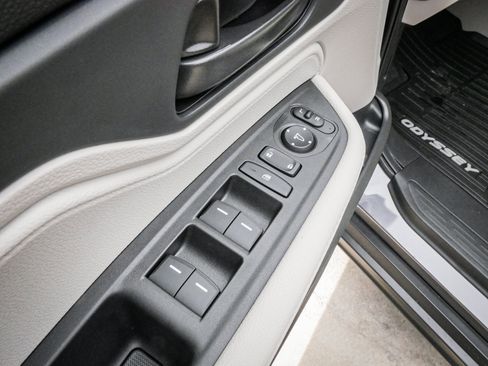 New 2026 Honda Odyssey EX-L image 15