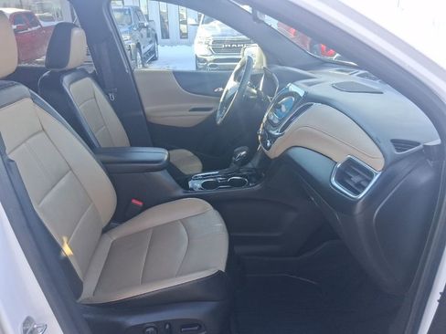 Used 2022 Chevrolet Equinox Premier image 18