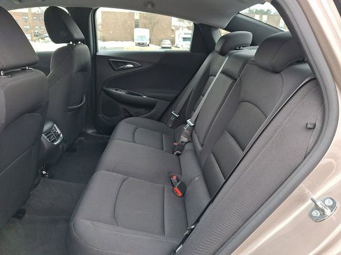 Used 2024 Chevrolet Malibu LT image 10