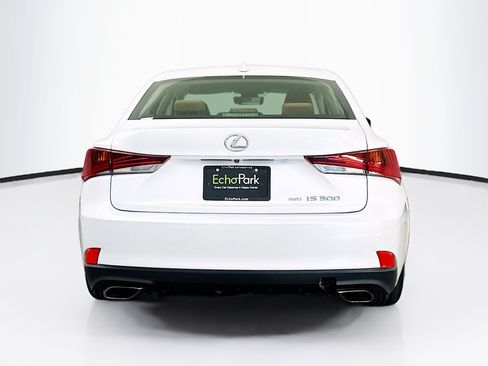 Used 2017 Lexus IS 300 AWD image 7