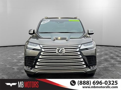 Used 2023 Lexus LX 600 4WD w/ Accessory Package (Z1) image 11