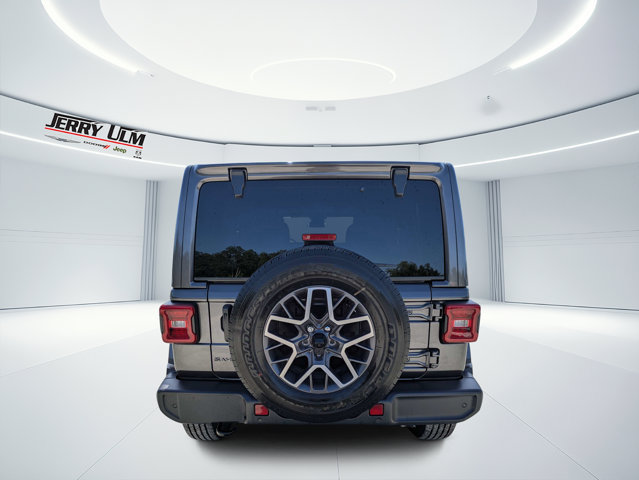 New 2026 Jeep Wrangler Unlimited Sahara AWD/4WD image 4