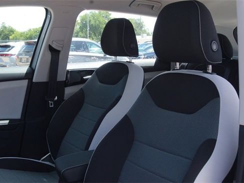 New 2025 Volkswagen Taos S image 11