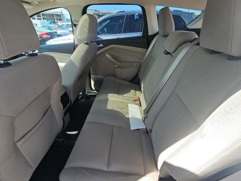 Used 2017 Ford Escape SE w/ Equipment Group 201A image 12