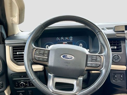 Used 2024 Ford Expedition Max Platinum AWD/4WD image 24